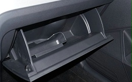 分析使用滑石粉填充PP材料生产汽车手套箱有什么优势