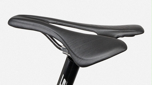 赛级自行车座用碳纤尼龙材料